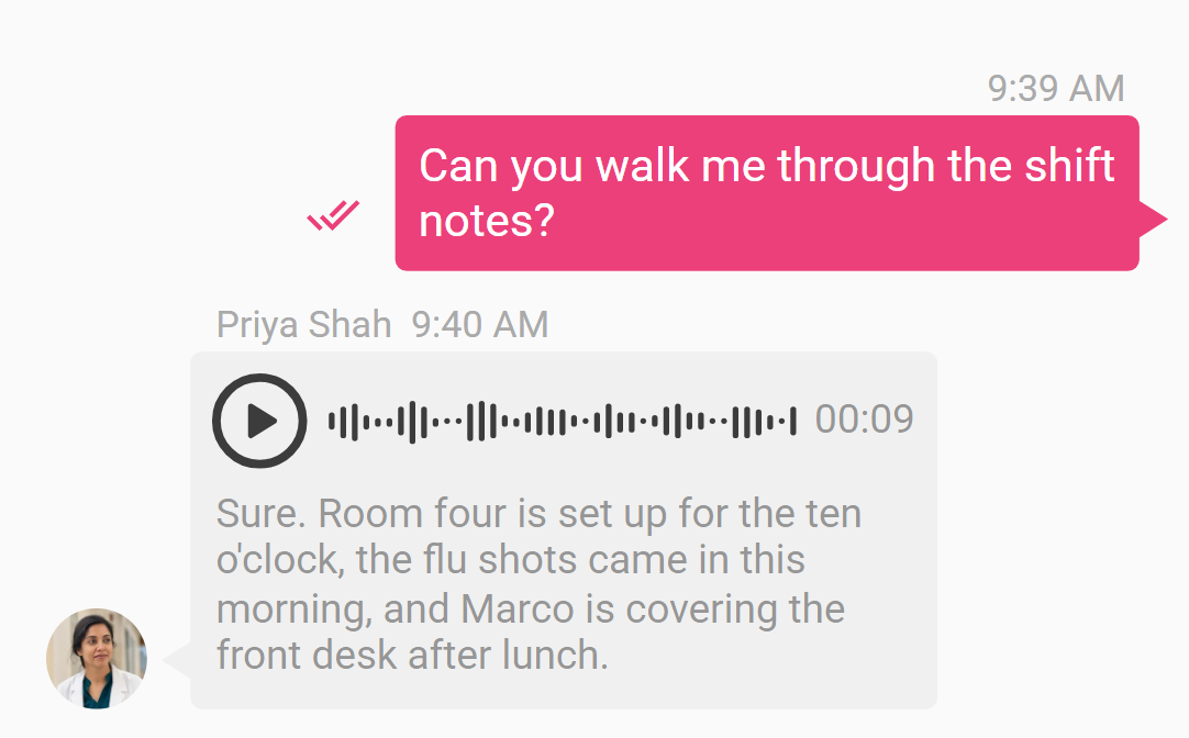 Android 14 or later: a voice clip in a chat with its transcript showing